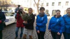 imag0747_large